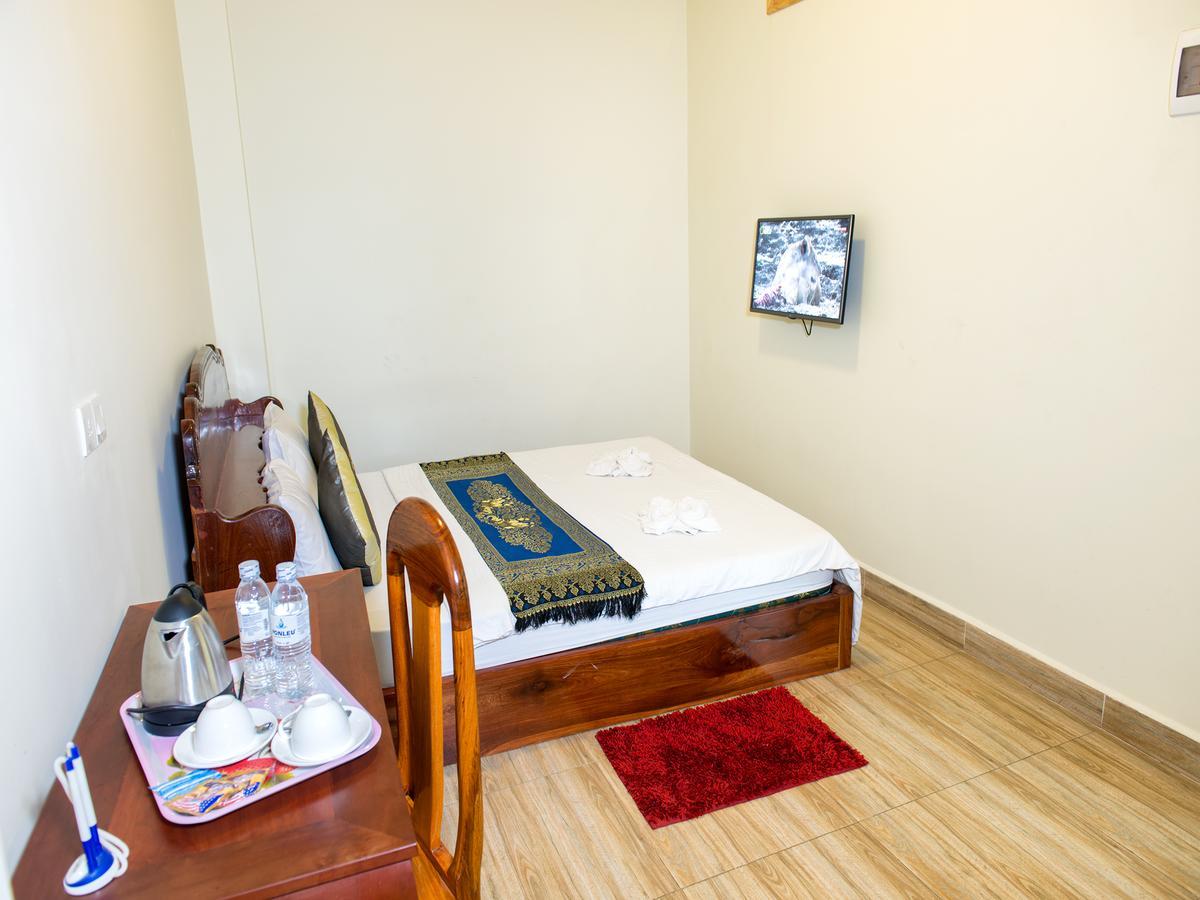 Dynsey Boutique Hotel Phnom Penh Exterior photo