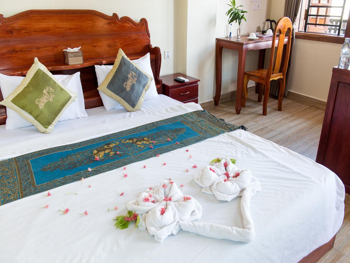 Dynsey Boutique Hotel Phnom Penh Exterior photo