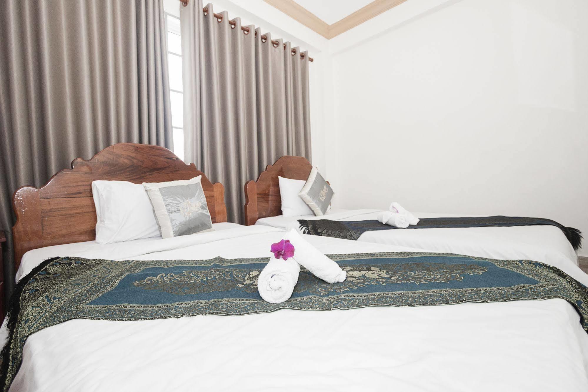 Dynsey Boutique Hotel Phnom Penh Exterior photo